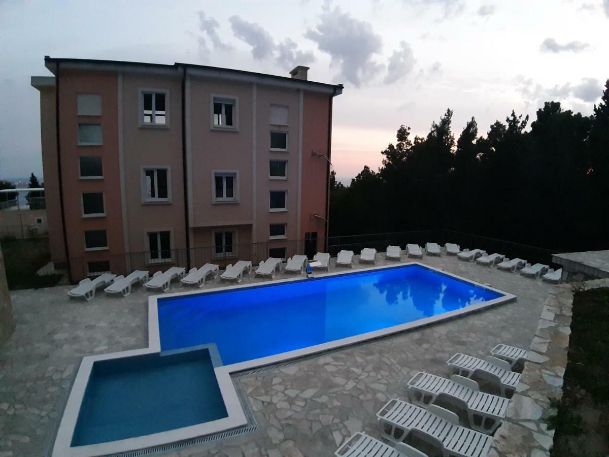 באר Villa Roan מראה חיצוני תמונה