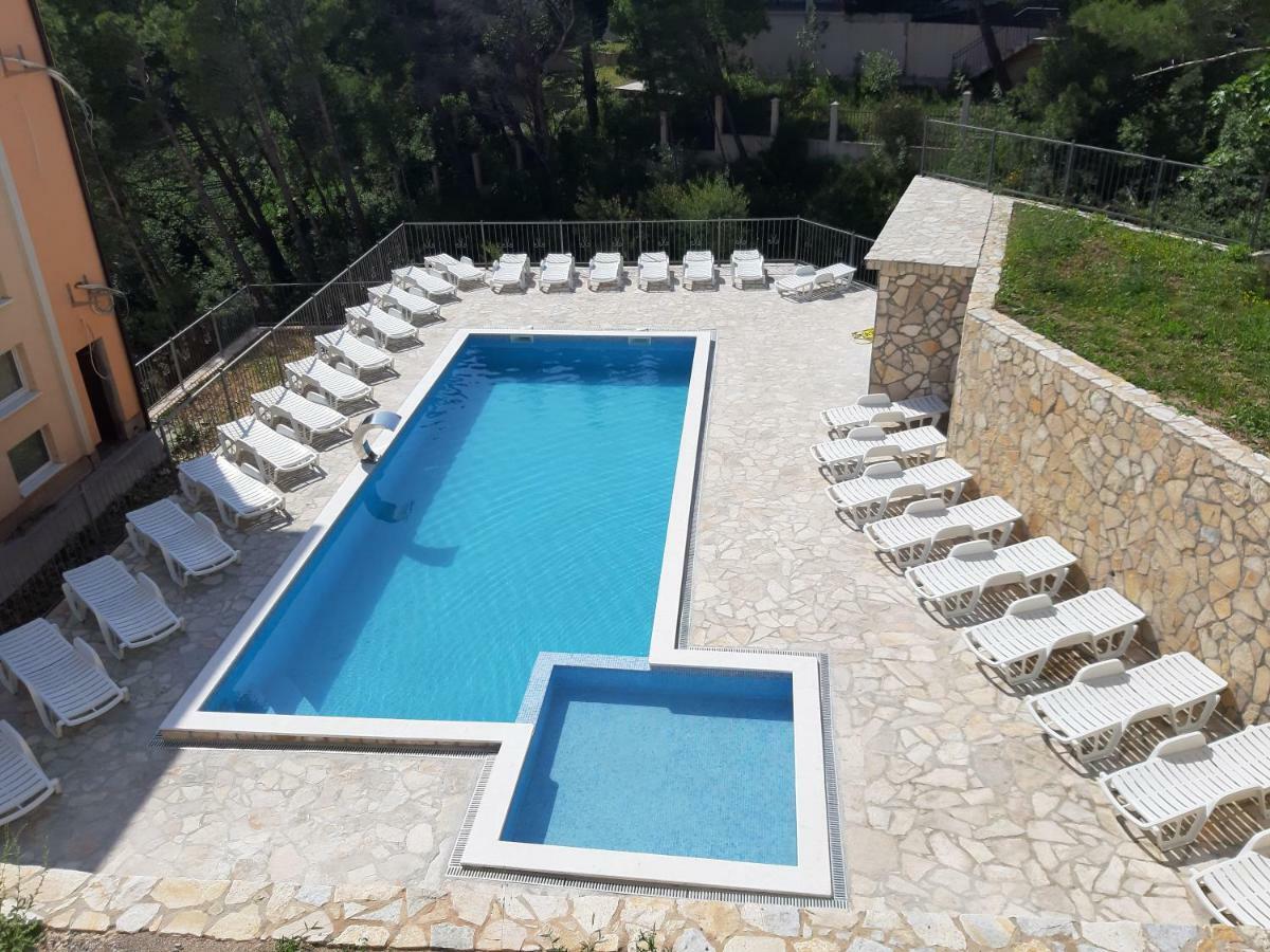 באר Villa Roan מראה חיצוני תמונה